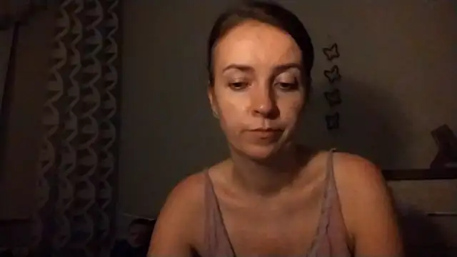 JenniferAlone webcam