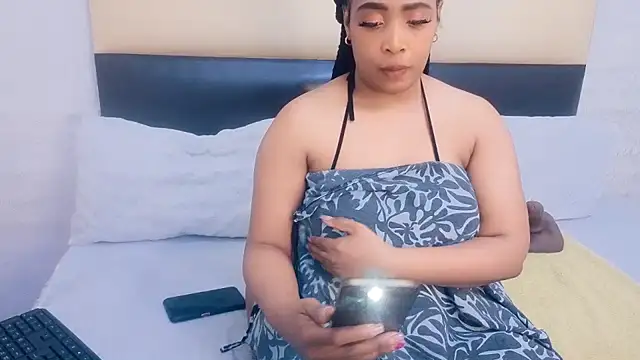 giantbootymilf (F milf) - welcome back Xoli