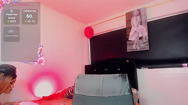 Kendall_hornyy webcam