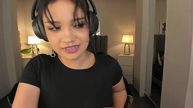 renee_shelby_ webcam