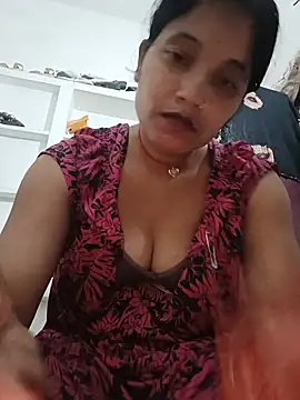 Hotty_tanya live cam on StripChat