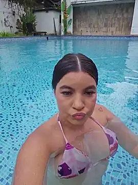 Pretty_Julieta webcam