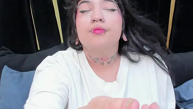 pink_dustt webcam
