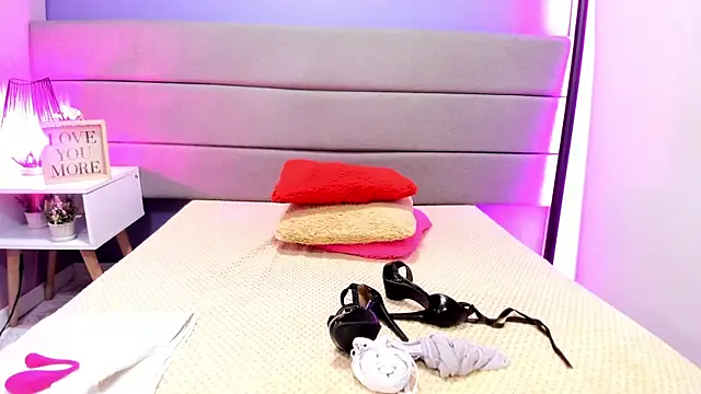 Ashleyyrobert webcam