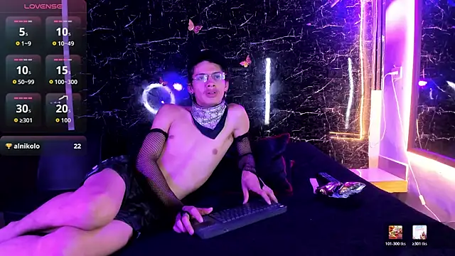 Adrian_Wolf webcam