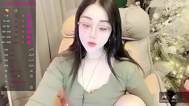 Monica-666888- webcam