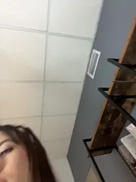 IAmNobodyXXX live now