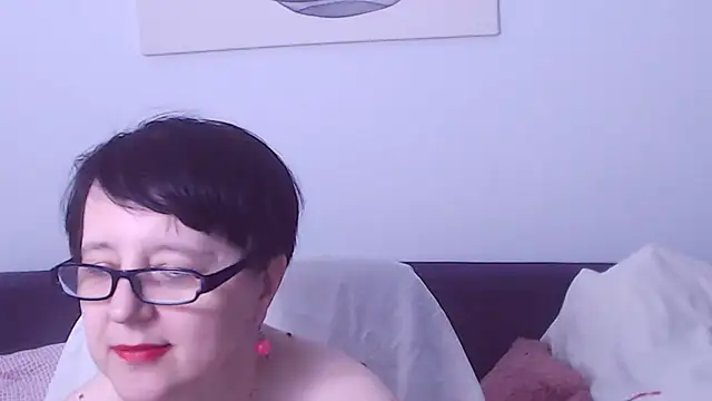 ChristaRose live cam on StripChat