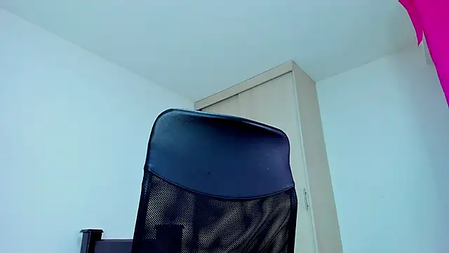 monica_little23 webcam