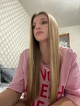 adel_secret webcam