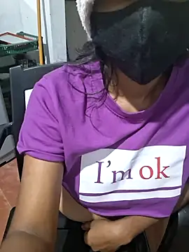 isha_zara webcam