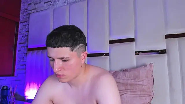 ANLLELOAndANGELA webcam