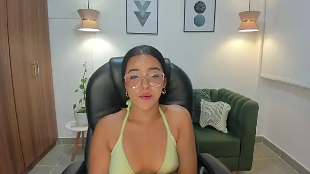 alana_martiins webcam