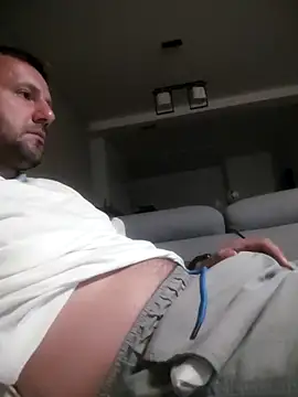 defaktor live cam on StripChat