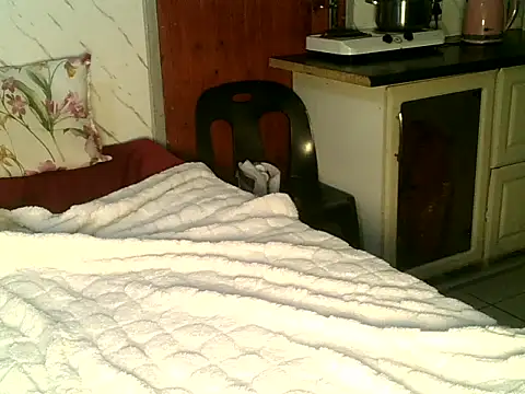 Slicky_Hottt live cam on StripChat