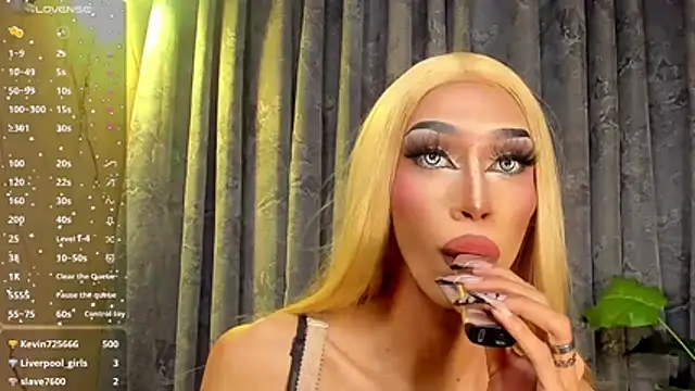 limitlessgoddes_mistress webcam