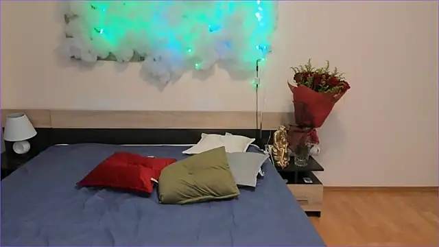 wavelover live cam on StripChat