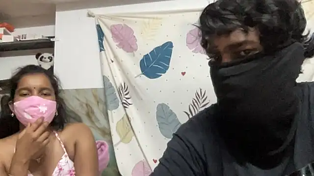 TN_IN_Romantic_Couples webcam