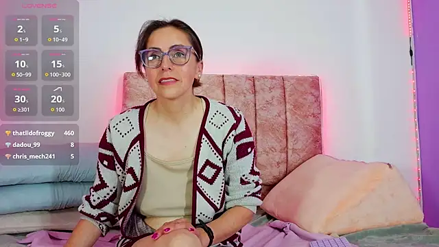 Ava_Raye live webcam
