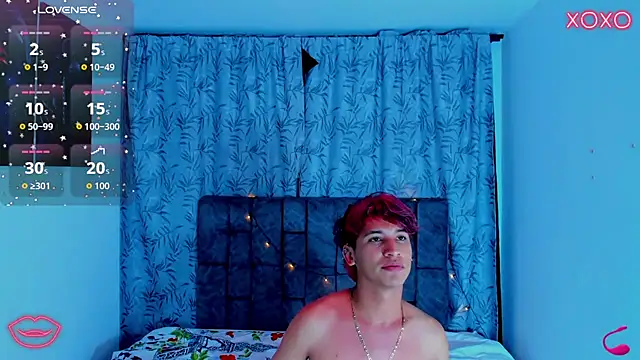 ihanking (M twink) - tail flash