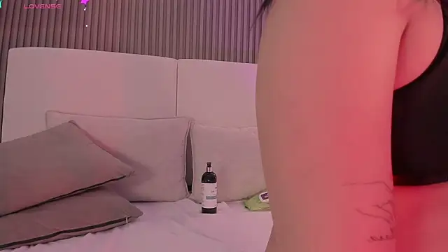 annie_clarkson webcam
