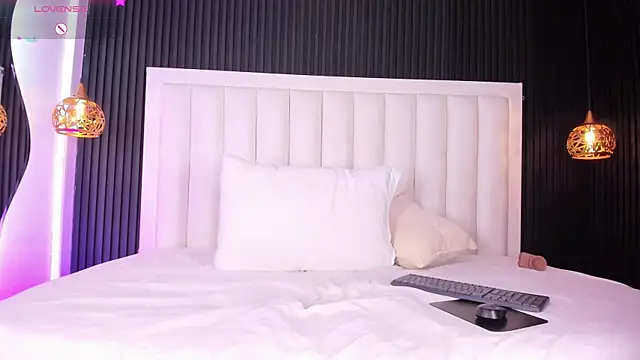 LucieMillerr webcam