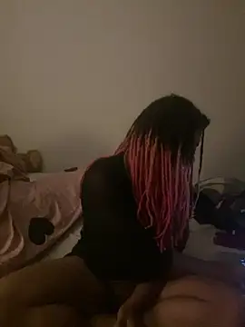 BustyyTT webcam