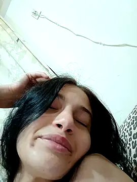 Virgin_Pussy_Love webcam