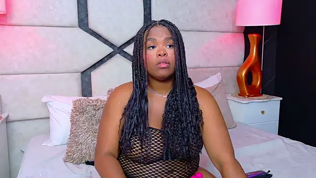 EbonyHenner webcam