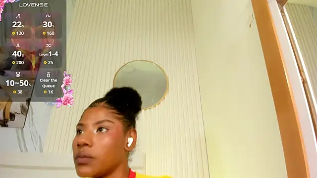 Afro_Luna webcam