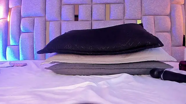 camilaa_smith_ webcam