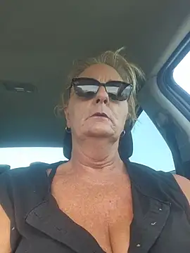 SultrySummer68 webcam