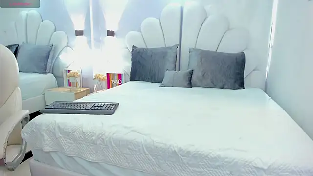 antonella_moon7 webcam