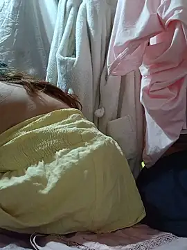 babyloves69 webcam