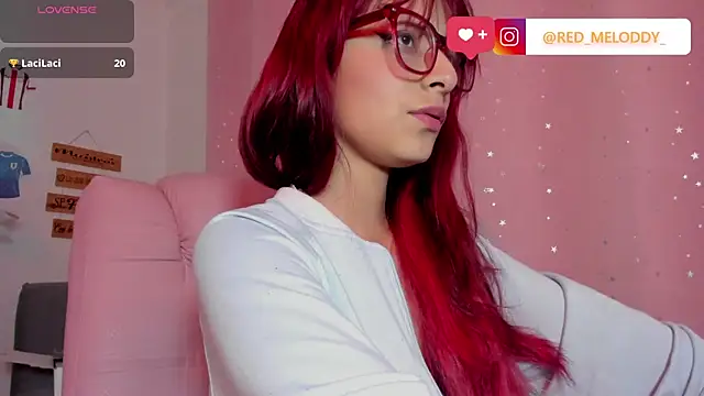 RedMeloddy live cam on StripChat