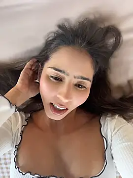 rousecolins (F young) - Tease us with that beautiful dress