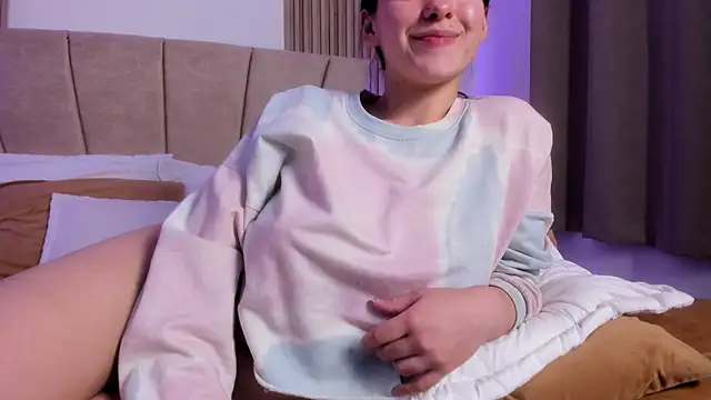 Victoria_Beaumont webcam