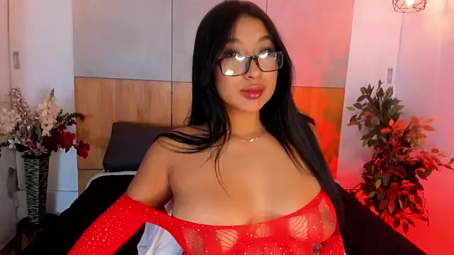 BellaHarllow webcam