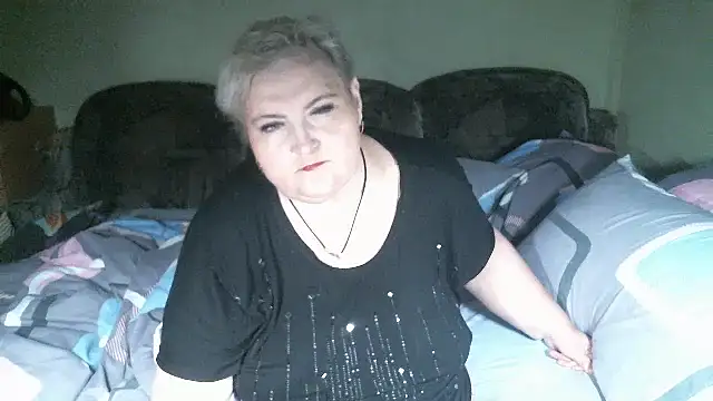 lana555 (F mature) - happy birthday to me