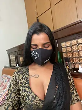 its_ur_flora (F young) - Full leg with feet tease😘
