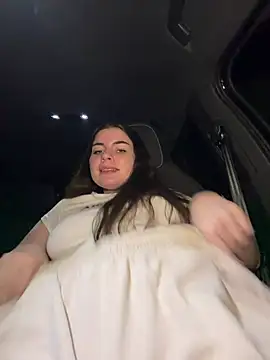 ellynora (F young) - Show boobs