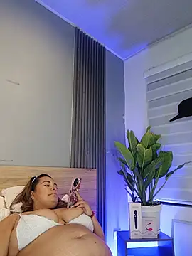 Elise-Leyton webcam