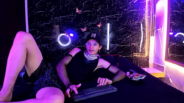 Adrian_Wolf webcam