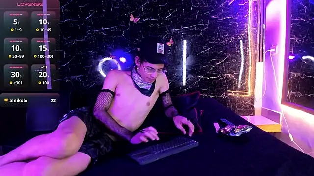 Adrian_Wolf webcam