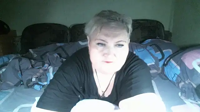 lana555 - Lana555's free webcam - UK Sex Cams