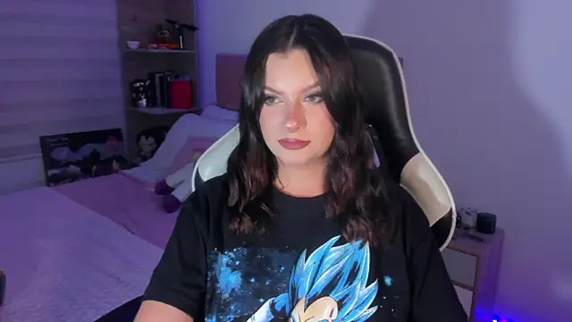 OphelianaRose33 webcam