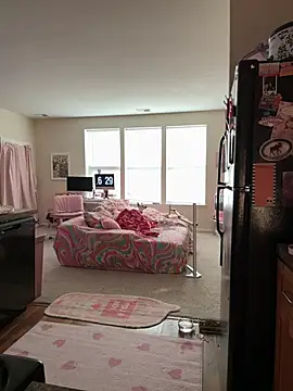 PiggyRose webcam