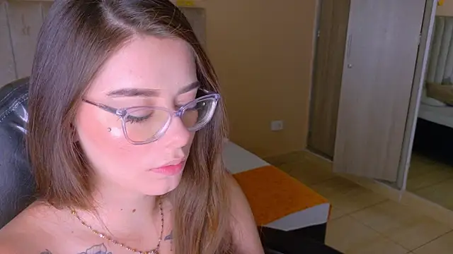 Charlotte_Olsen_ webcam