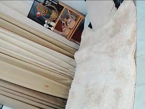 Savanna_White webcam