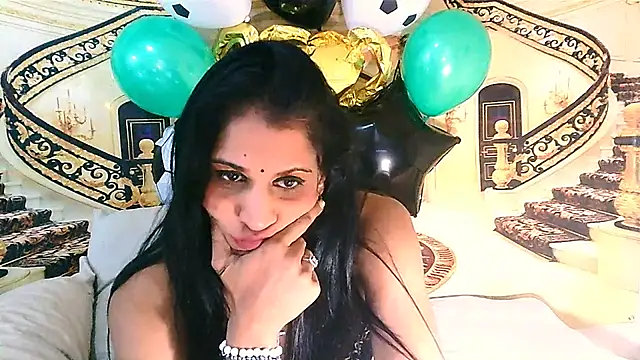 IndianSexcSmyle webcam